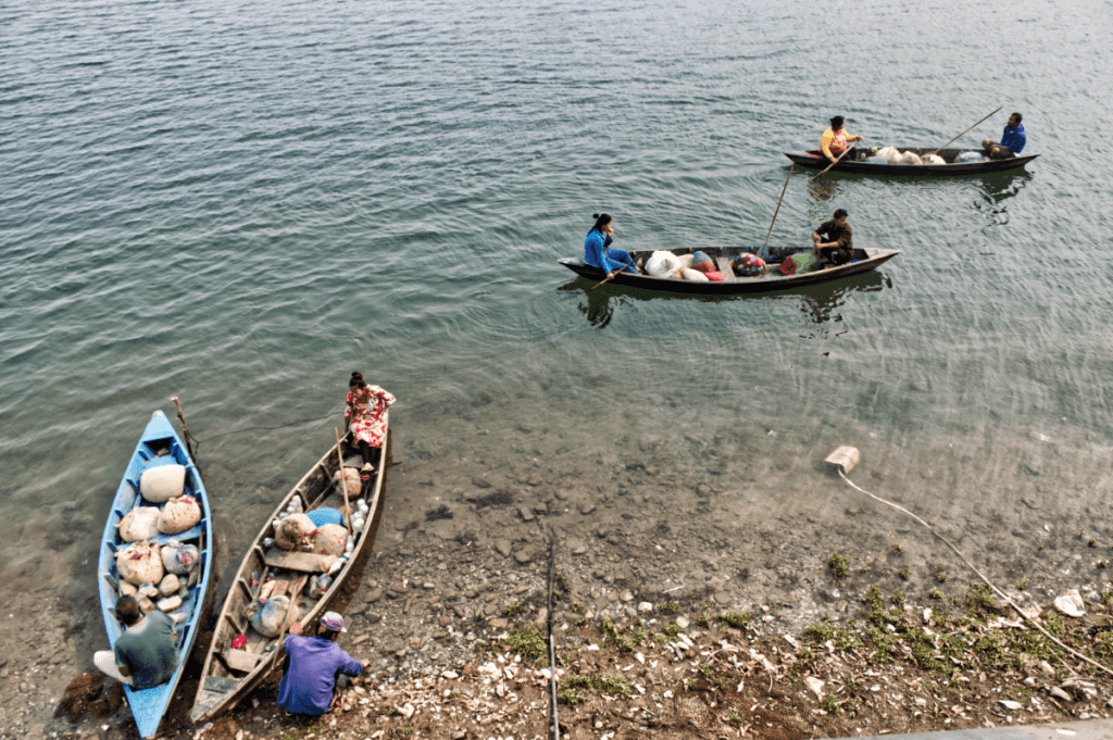 nepal_travelogue_people1_maugodudek